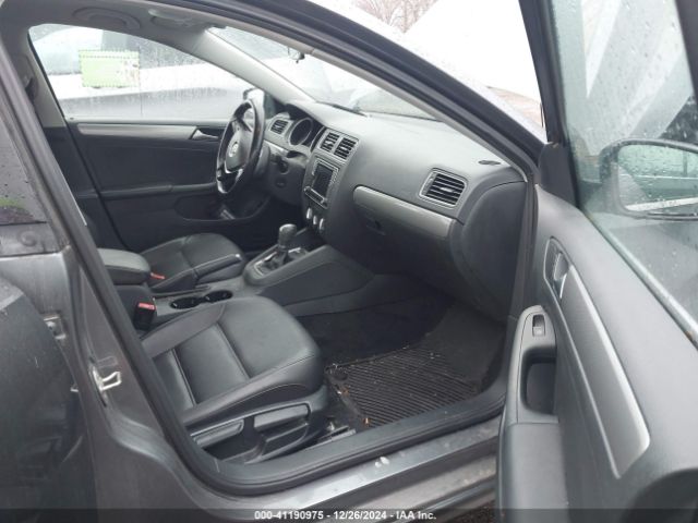 Photo 4 VIN: 3VWDB7AJ8HM330275 - VOLKSWAGEN JETTA 