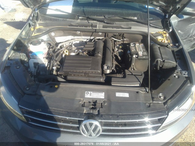 Photo 9 VIN: 3VWDB7AJ8JM209297 - VOLKSWAGEN JETTA 