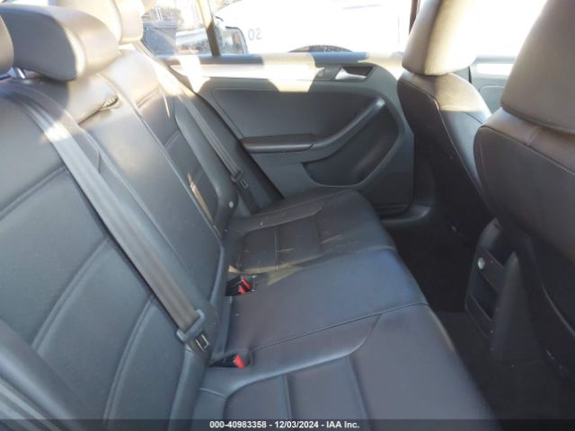 Photo 7 VIN: 3VWDB7AJ8JM244390 - VOLKSWAGEN JETTA 