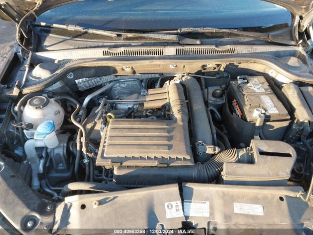 Photo 9 VIN: 3VWDB7AJ8JM244390 - VOLKSWAGEN JETTA 