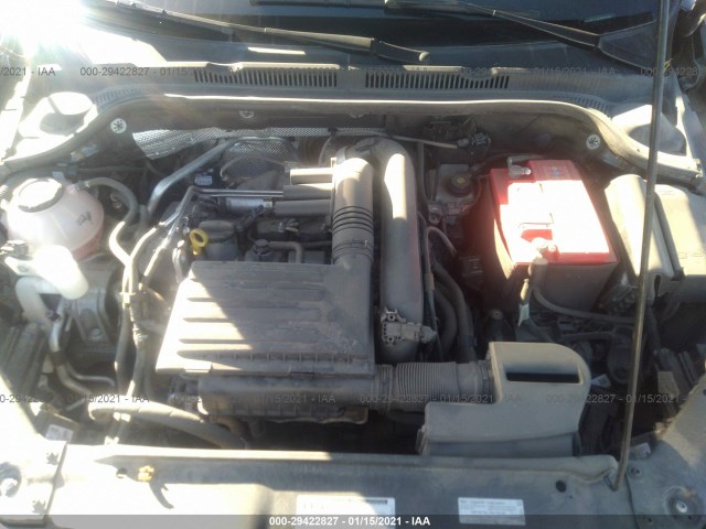 Photo 9 VIN: 3VWDB7AJ8JM262484 - VOLKSWAGEN JETTA 