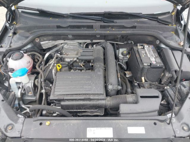 Photo 9 VIN: 3VWDB7AJ8JM263571 - VOLKSWAGEN JETTA 