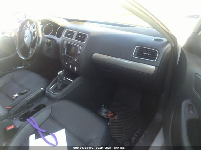 Photo 4 VIN: 3VWDB7AJ9HM383969 - VOLKSWAGEN JETTA 