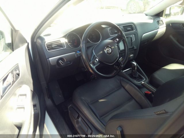 Photo 4 VIN: 3VWDB7AJ9HM407266 - VOLKSWAGEN JETTA 