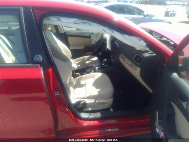 Photo 4 VIN: 3VWDB7AJ9JM222009 - VOLKSWAGEN JETTA 