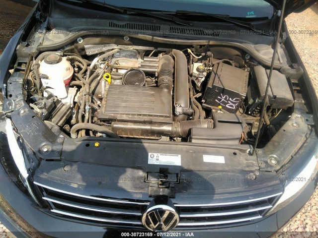 Photo 9 VIN: 3VWDB7AJ9JM262185 - VOLKSWAGEN JETTA 