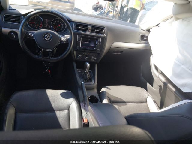 Photo 4 VIN: 3VWDB7AJXHM293584 - VOLKSWAGEN JETTA 