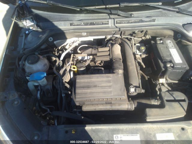 Photo 9 VIN: 3VWDB7AJXJM260848 - VOLKSWAGEN JETTA 