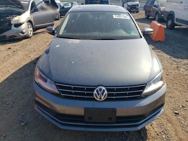 Photo 4 VIN: 3VWDB7AJXJM260932 - VOLKSWAGEN JETTA SE 