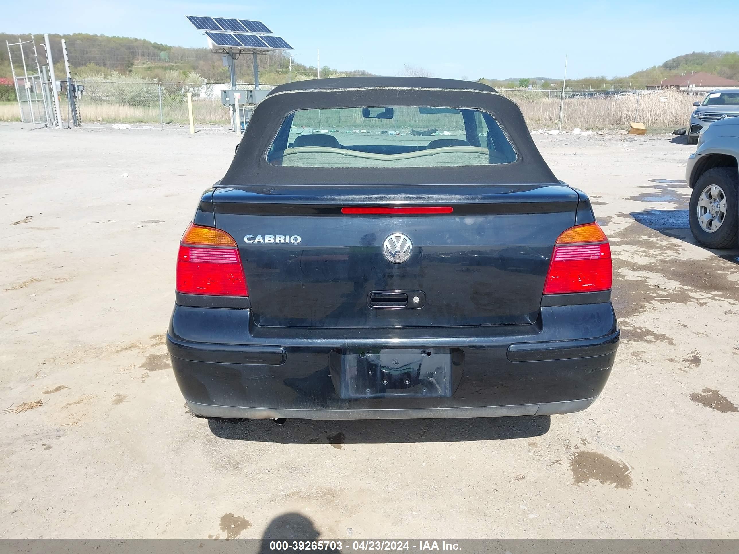 Photo 15 VIN: 3VWDC21V62M811510 - VOLKSWAGEN NULL 