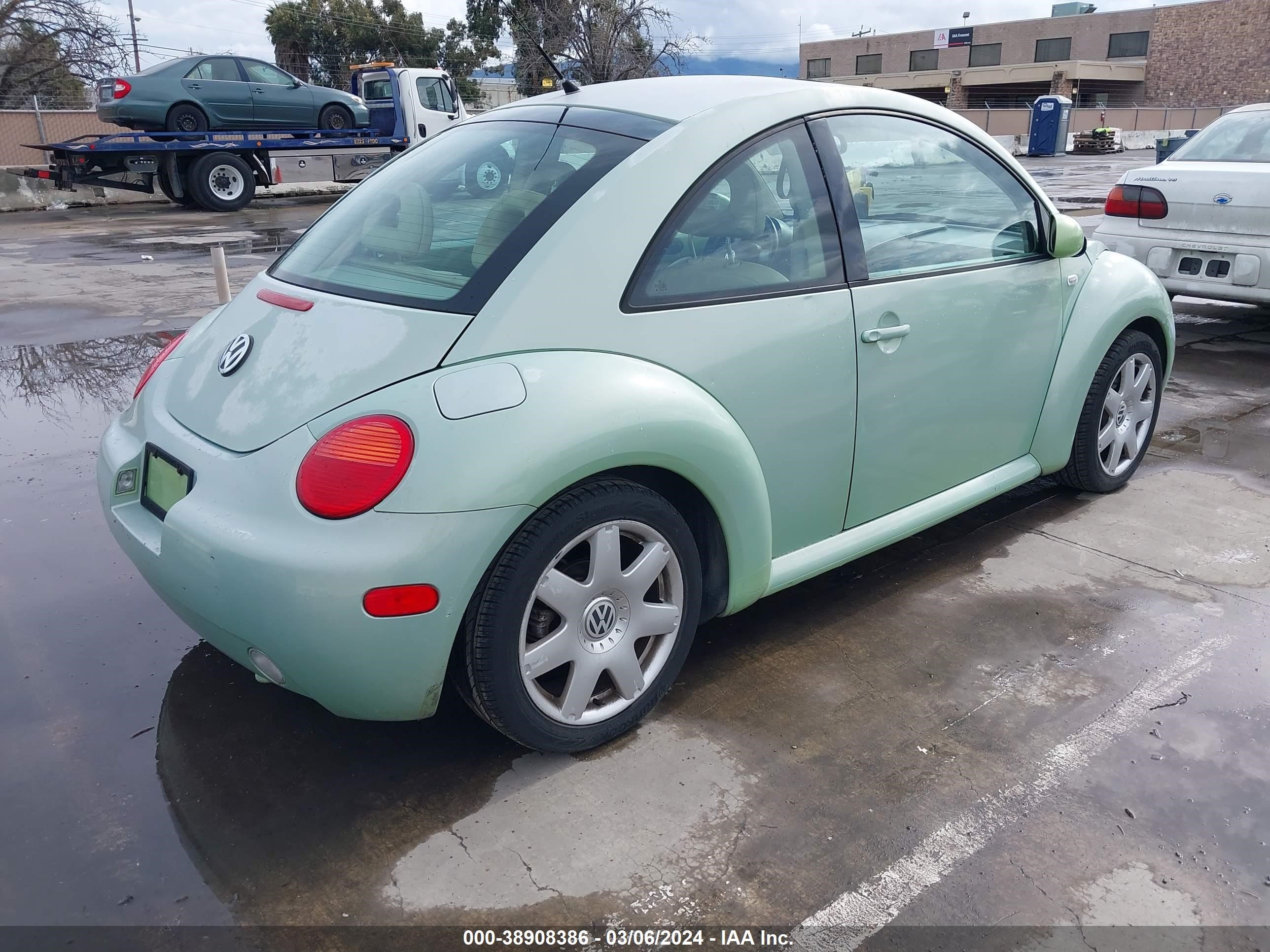 Photo 3 VIN: 3VWDD21C21M467314 - VOLKSWAGEN BEETLE 