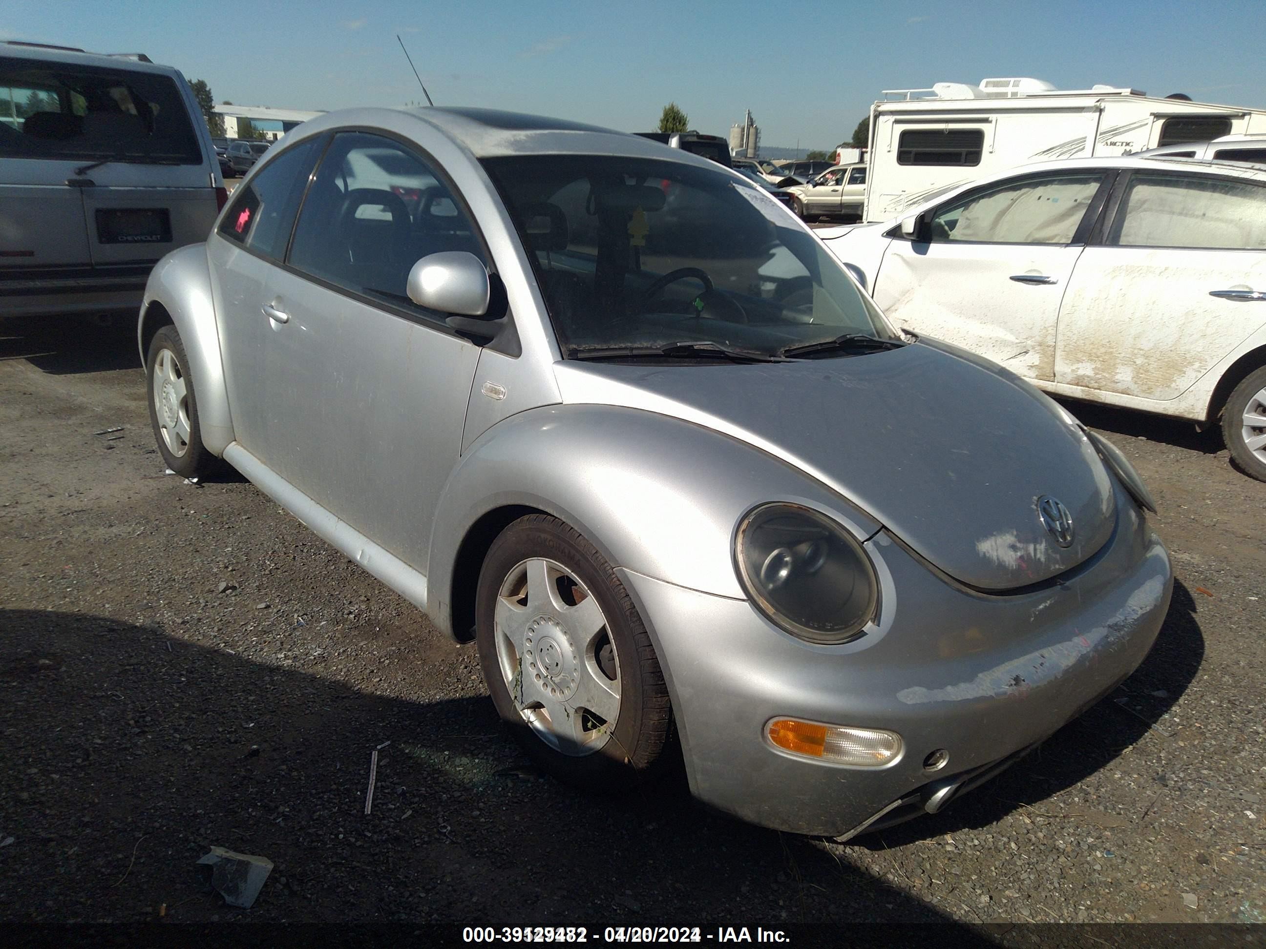 Photo 1 VIN: 3VWDD21C3XM457125 - VOLKSWAGEN BEETLE 