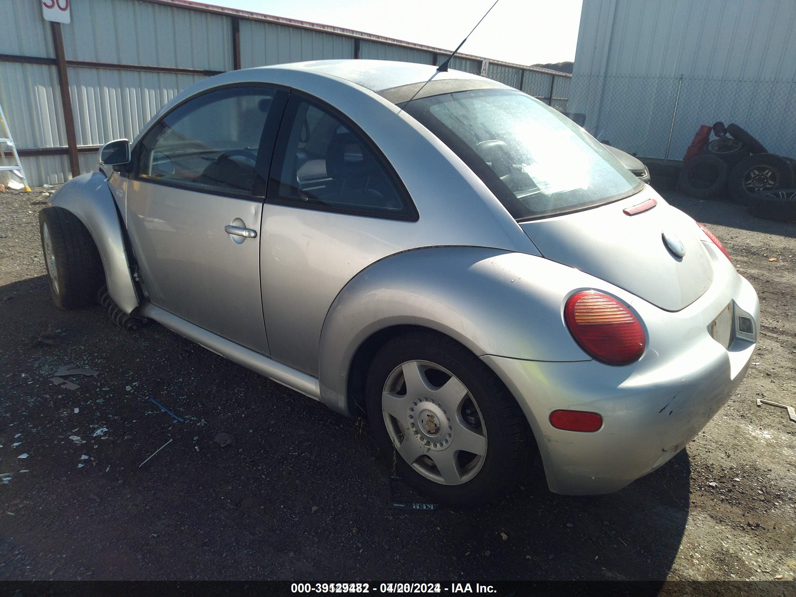 Photo 3 VIN: 3VWDD21C3XM457125 - VOLKSWAGEN BEETLE 