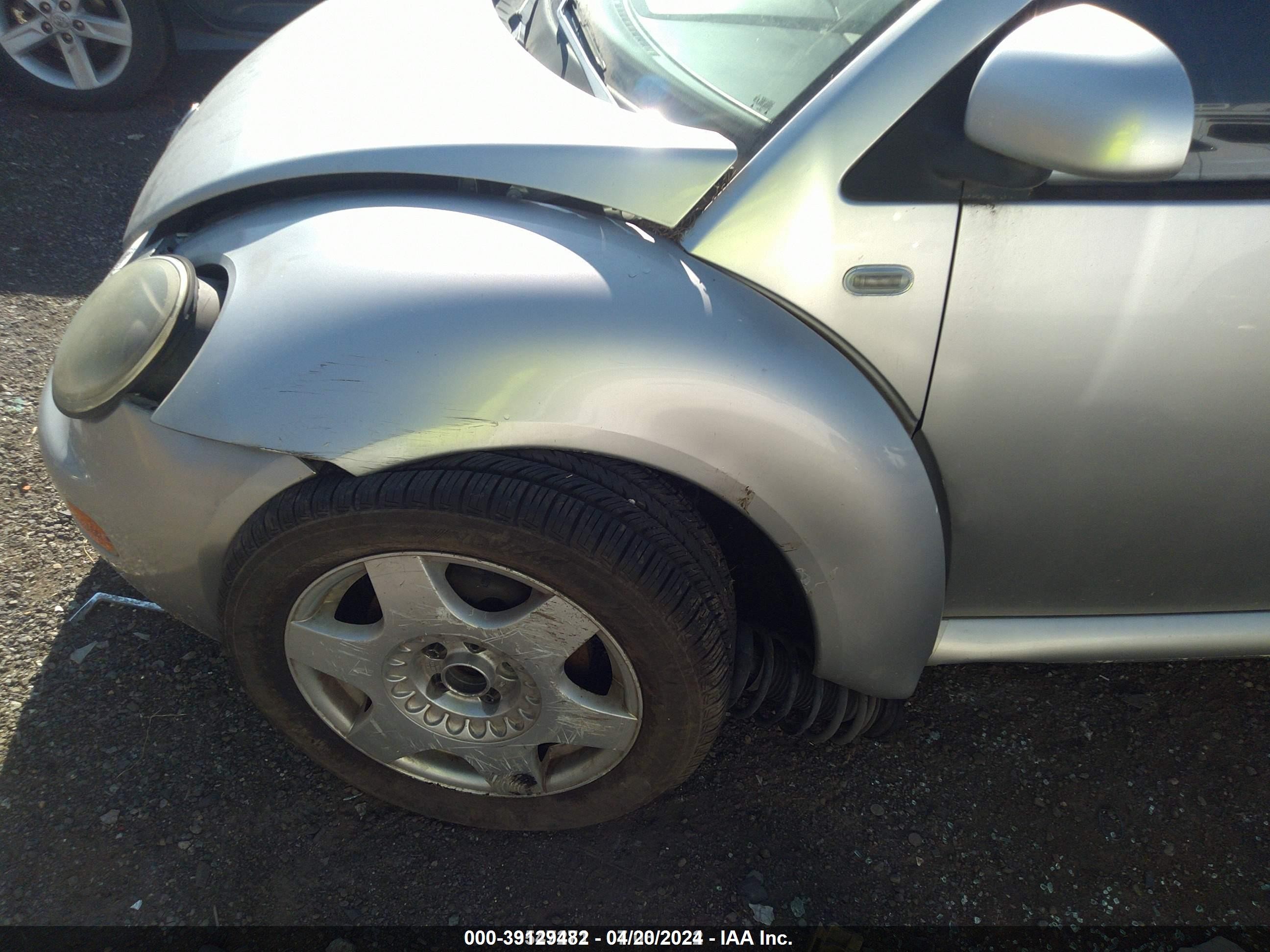 Photo 6 VIN: 3VWDD21C3XM457125 - VOLKSWAGEN BEETLE 