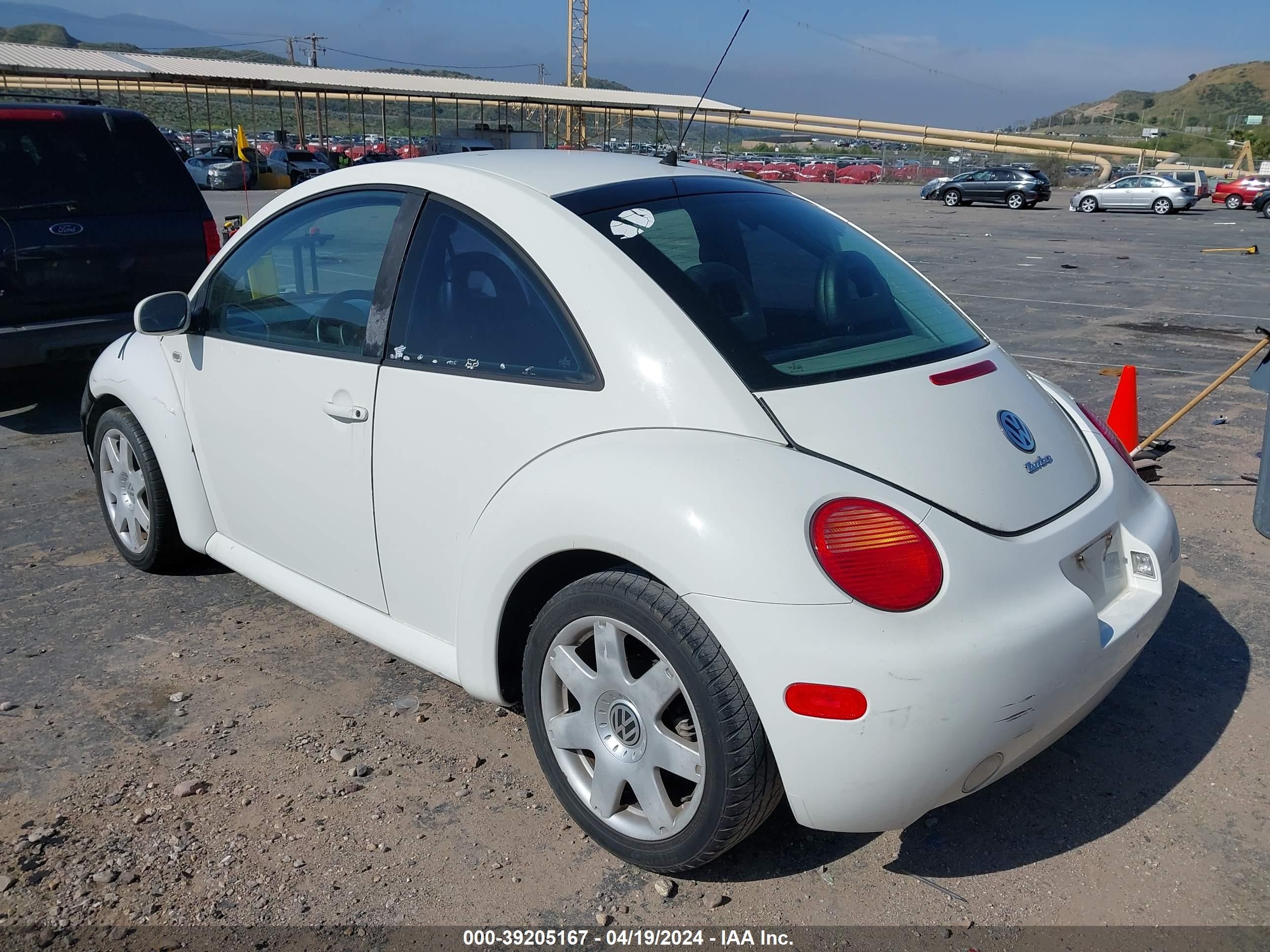 Photo 2 VIN: 3VWDD21C72M442247 - VOLKSWAGEN BEETLE 