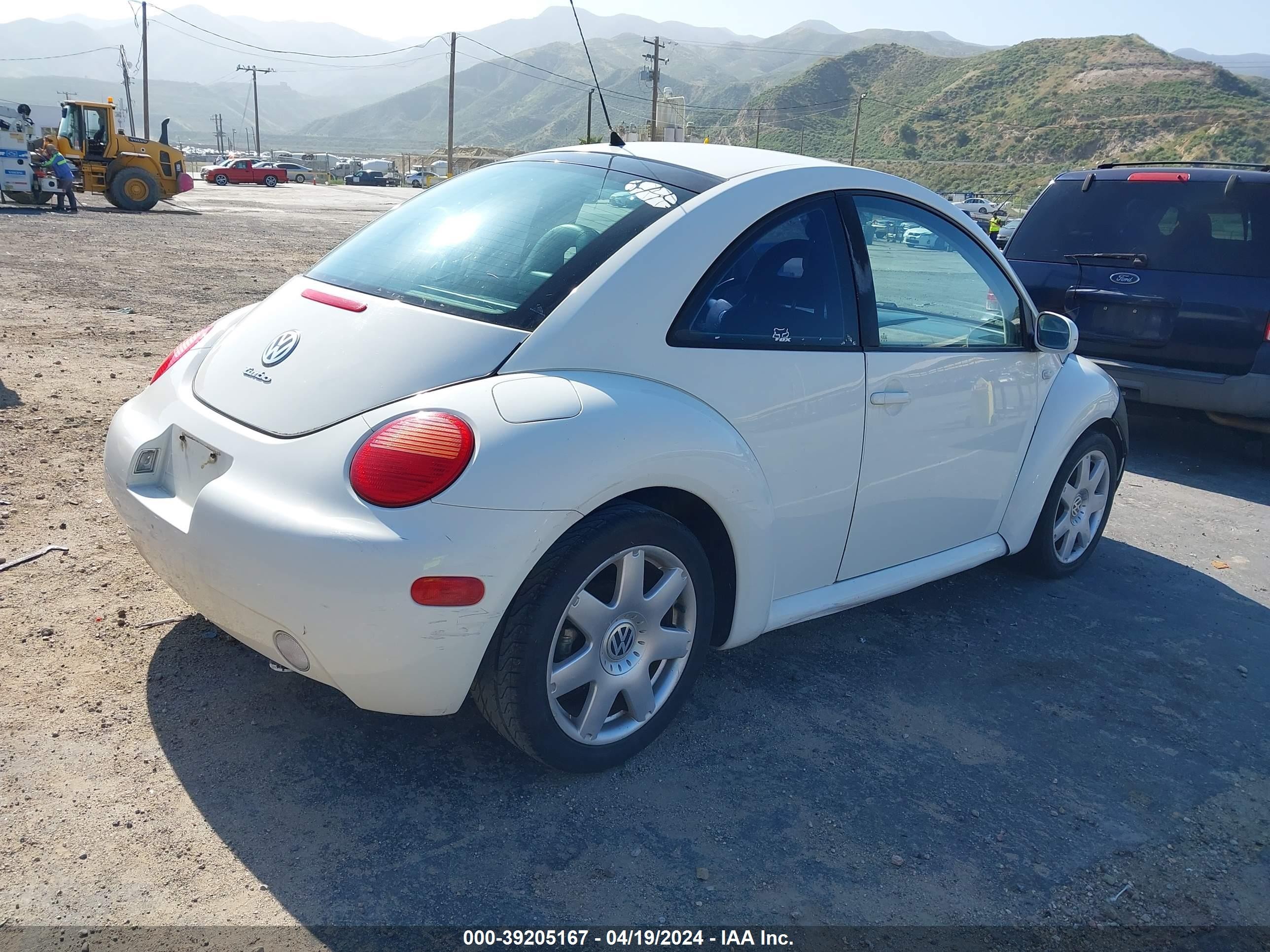 Photo 3 VIN: 3VWDD21C72M442247 - VOLKSWAGEN BEETLE 