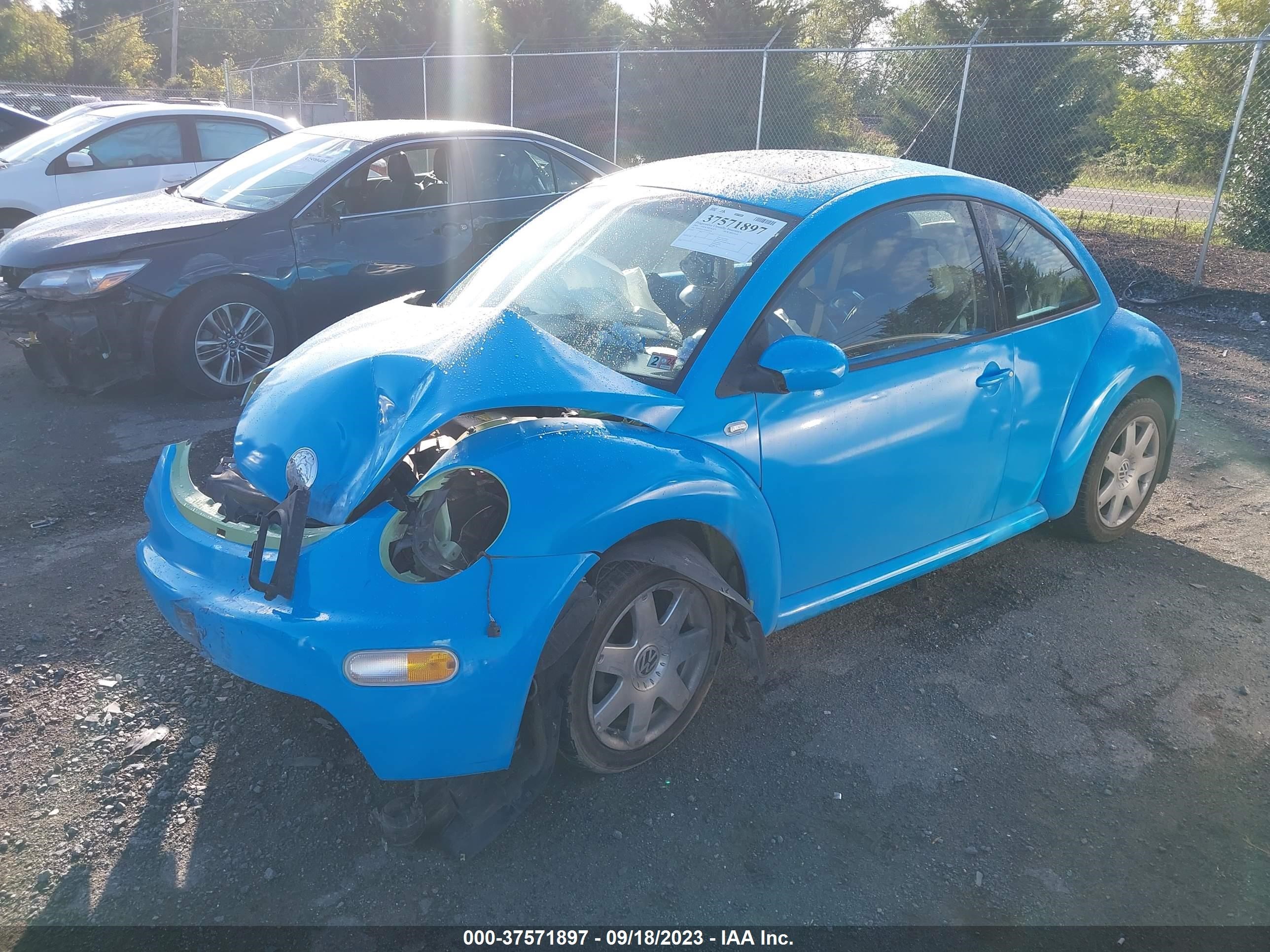 Photo 1 VIN: 3VWDD21C92M421254 - VOLKSWAGEN BEETLE 