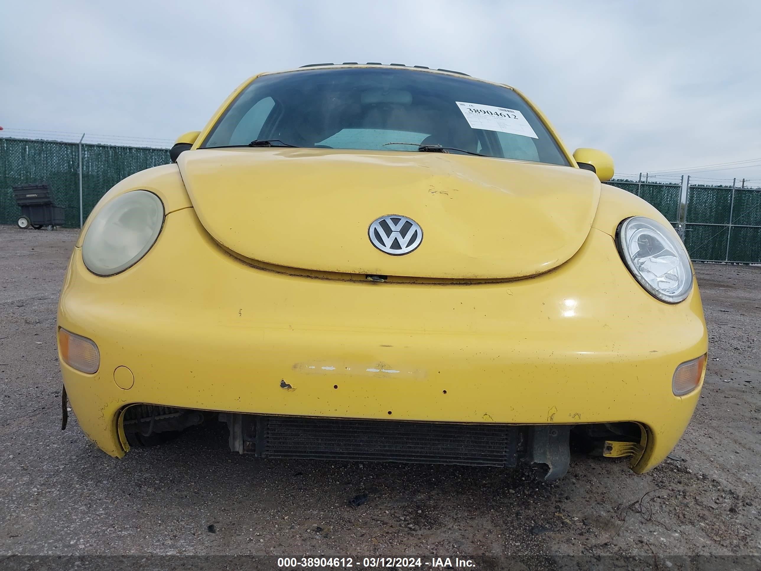 Photo 5 VIN: 3VWDD21CX2M427905 - VOLKSWAGEN BEETLE 