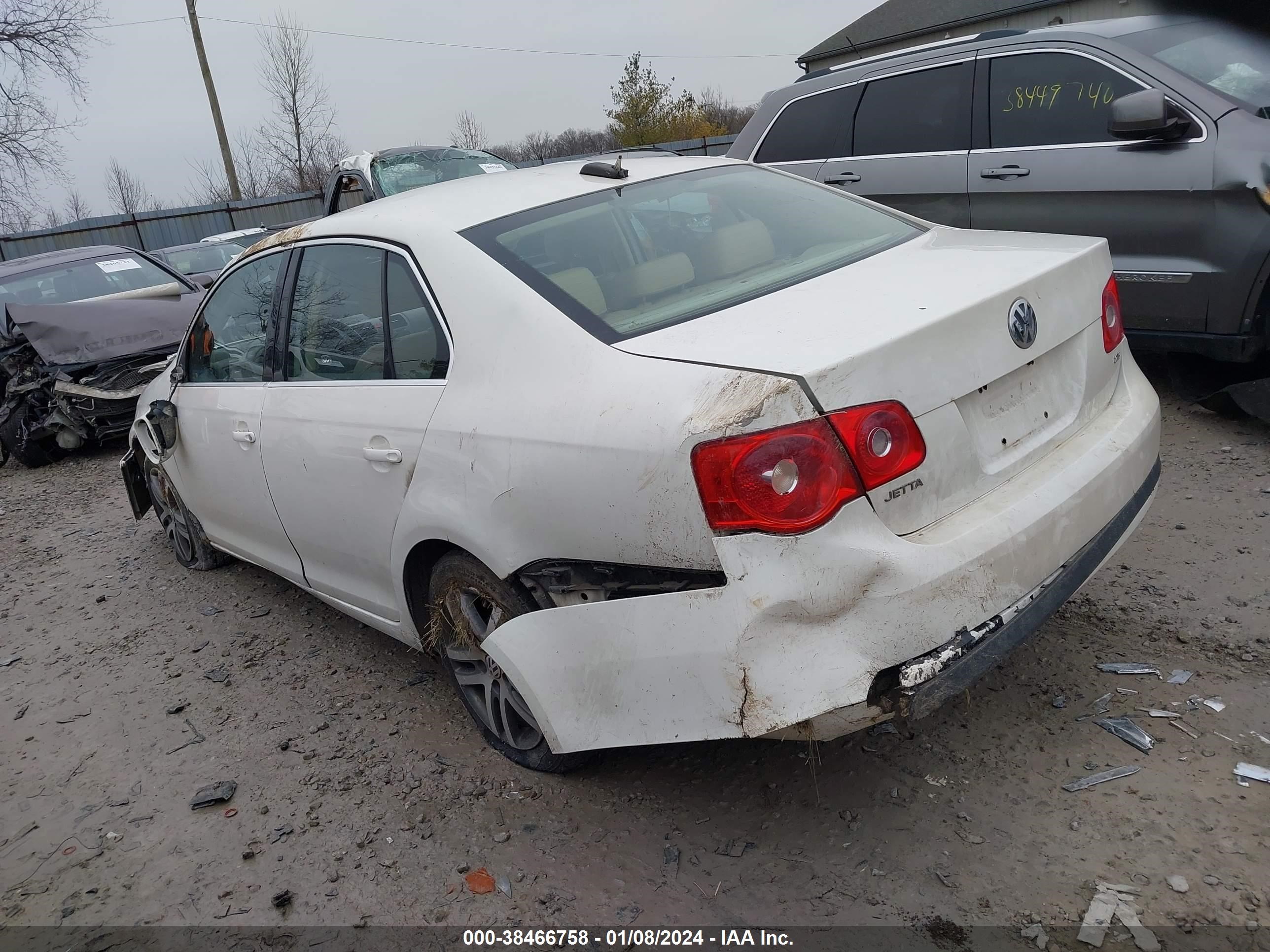 Photo 2 VIN: 3VWDF71K35M636745 - VOLKSWAGEN JETTA 