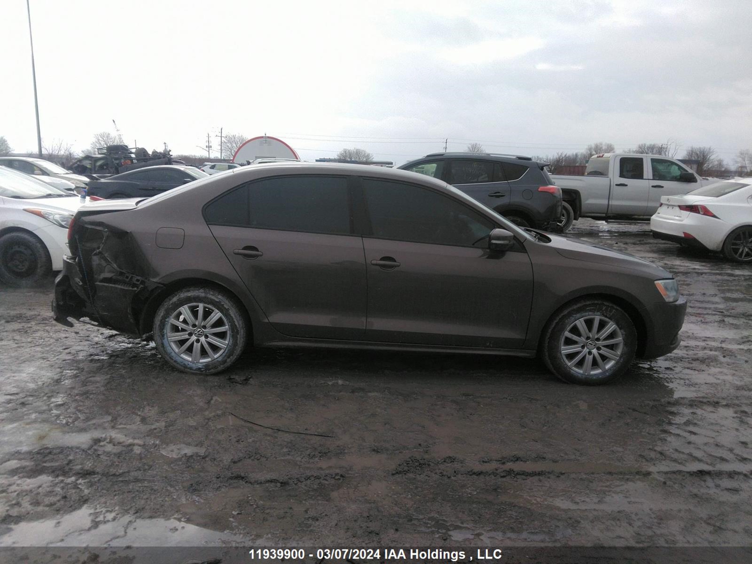 Photo 13 VIN: 3VWDK7AJ4BM386480 - VOLKSWAGEN JETTA 