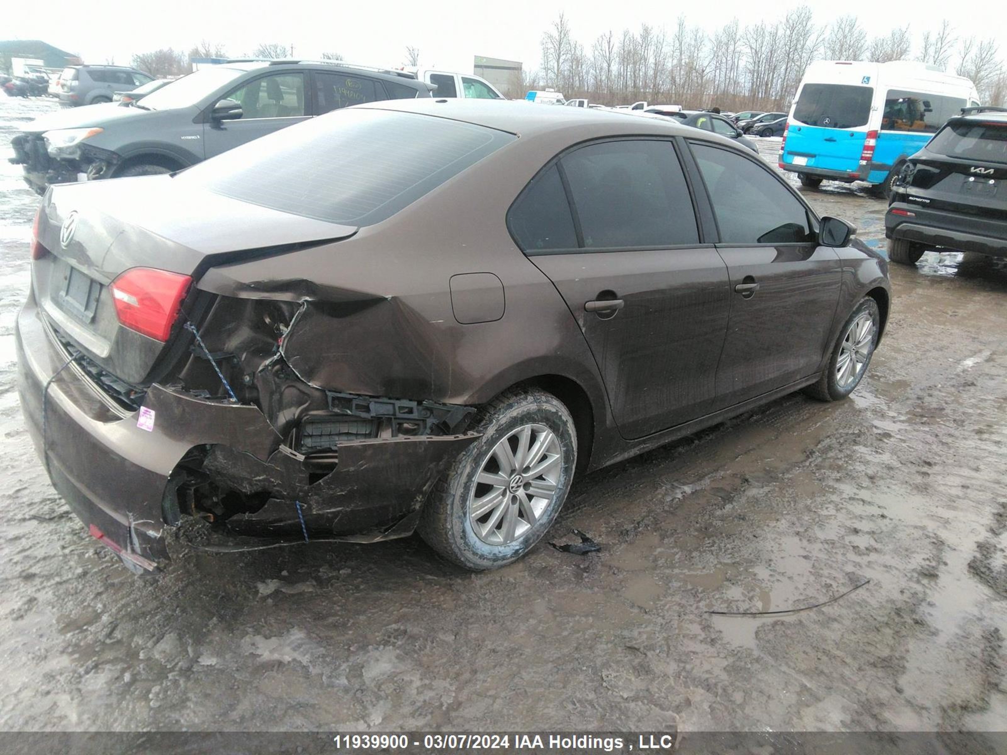 Photo 3 VIN: 3VWDK7AJ4BM386480 - VOLKSWAGEN JETTA 