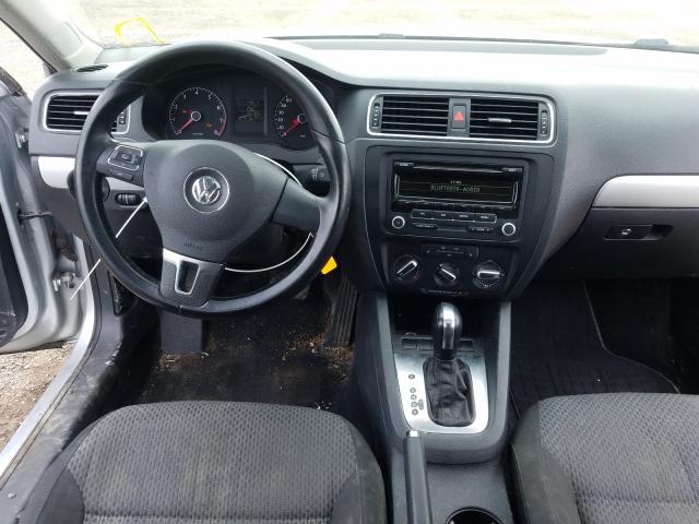 Photo 8 VIN: 3VWDK7AJ4DM306209 - VOLKSWAGEN JETTA 