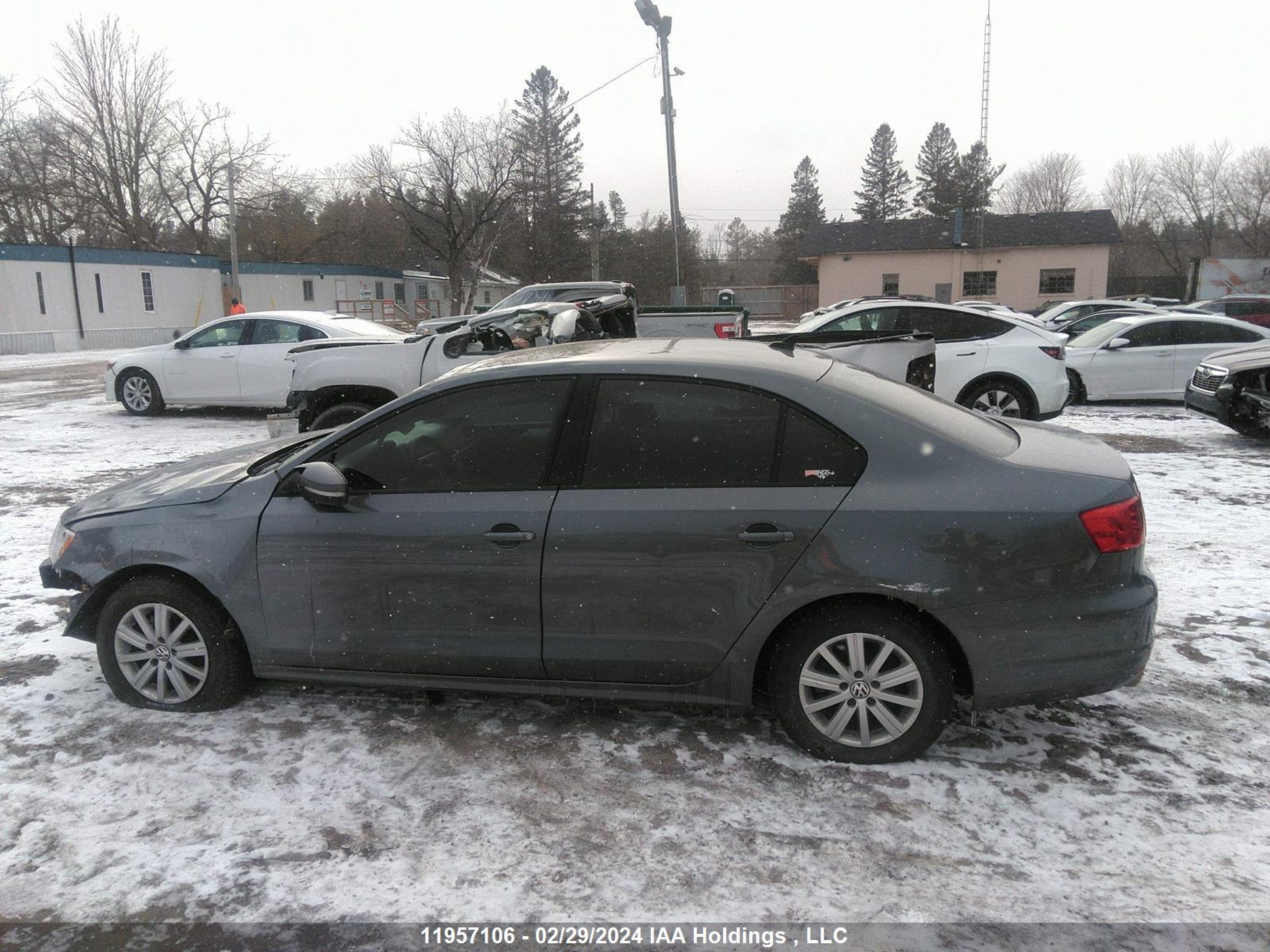 Photo 14 VIN: 3VWDK7AJ9EM335304 - VOLKSWAGEN JETTA 