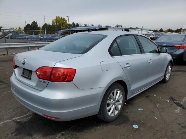 Photo 3 VIN: 3VWDP7AJ0DM307861 - VOLKSWAGEN JETTA SE 