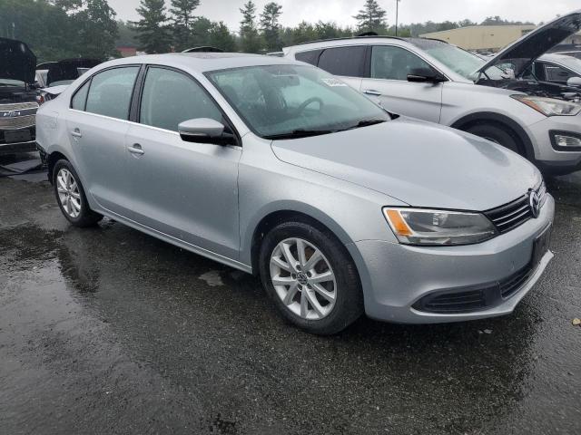 Photo 3 VIN: 3VWDP7AJ0DM393883 - VOLKSWAGEN JETTA SE 