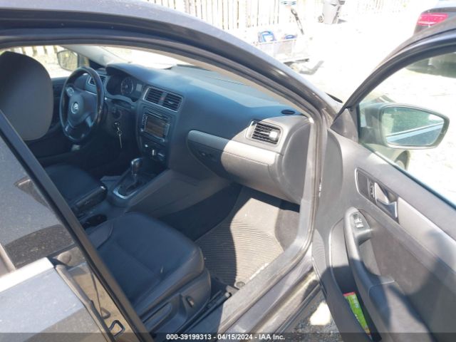 Photo 4 VIN: 3VWDP7AJ0DM448087 - VOLKSWAGEN JETTA 