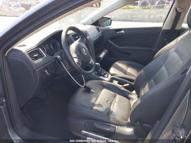 Photo 4 VIN: 3VWDP7AJ1CM457055 - VOLKSWAGEN JETTA 