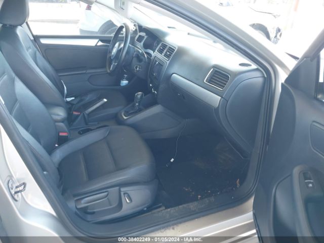 Photo 4 VIN: 3VWDP7AJ1DM236203 - VOLKSWAGEN JETTA 