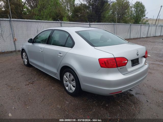 Photo 2 VIN: 3VWDP7AJ1DM404700 - VOLKSWAGEN JETTA 