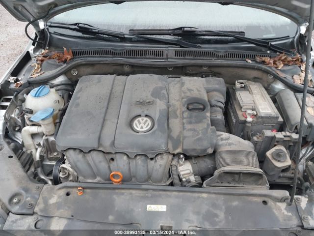 Photo 9 VIN: 3VWDP7AJ1DM404700 - VOLKSWAGEN JETTA 