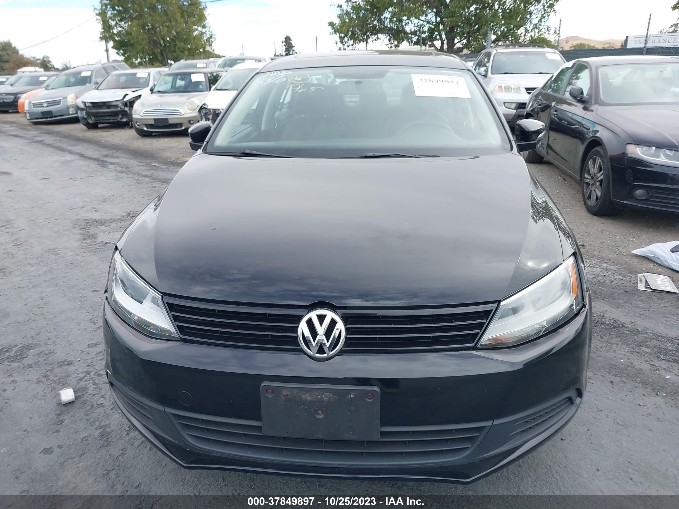 Photo 11 VIN: 3VWDP7AJ2CM307231 - VOLKSWAGEN JETTA 