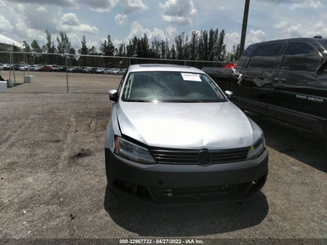 Photo 5 VIN: 3VWDP7AJ2CM357353 - VOLKSWAGEN JETTA SEDAN 