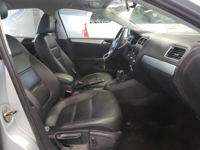 Photo 4 VIN: 3VWDP7AJ2DM383954 - VOLKSWAGEN JETTA SE 