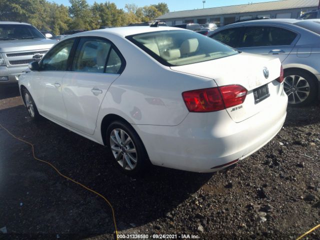 Photo 2 VIN: 3VWDP7AJ2DM447880 - VOLKSWAGEN JETTA SEDAN 