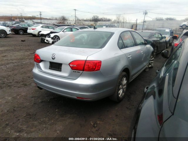 Photo 3 VIN: 3VWDP7AJ3DM278937 - VOLKSWAGEN JETTA 