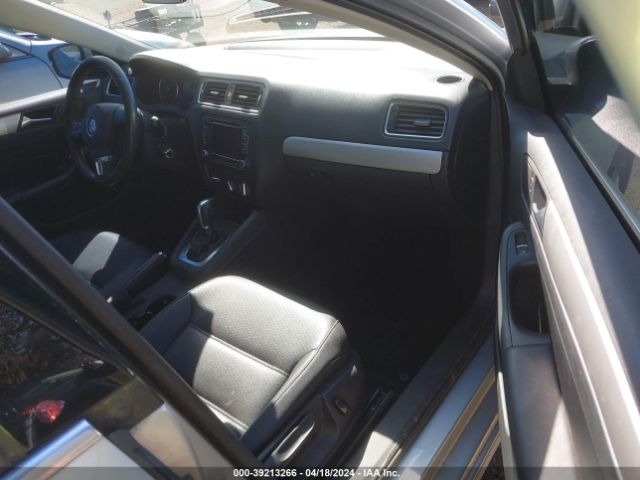 Photo 4 VIN: 3VWDP7AJ3DM306896 - VOLKSWAGEN JETTA 