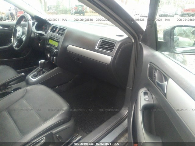 Photo 4 VIN: 3VWDP7AJ3DM402883 - VOLKSWAGEN JETTA SEDAN 