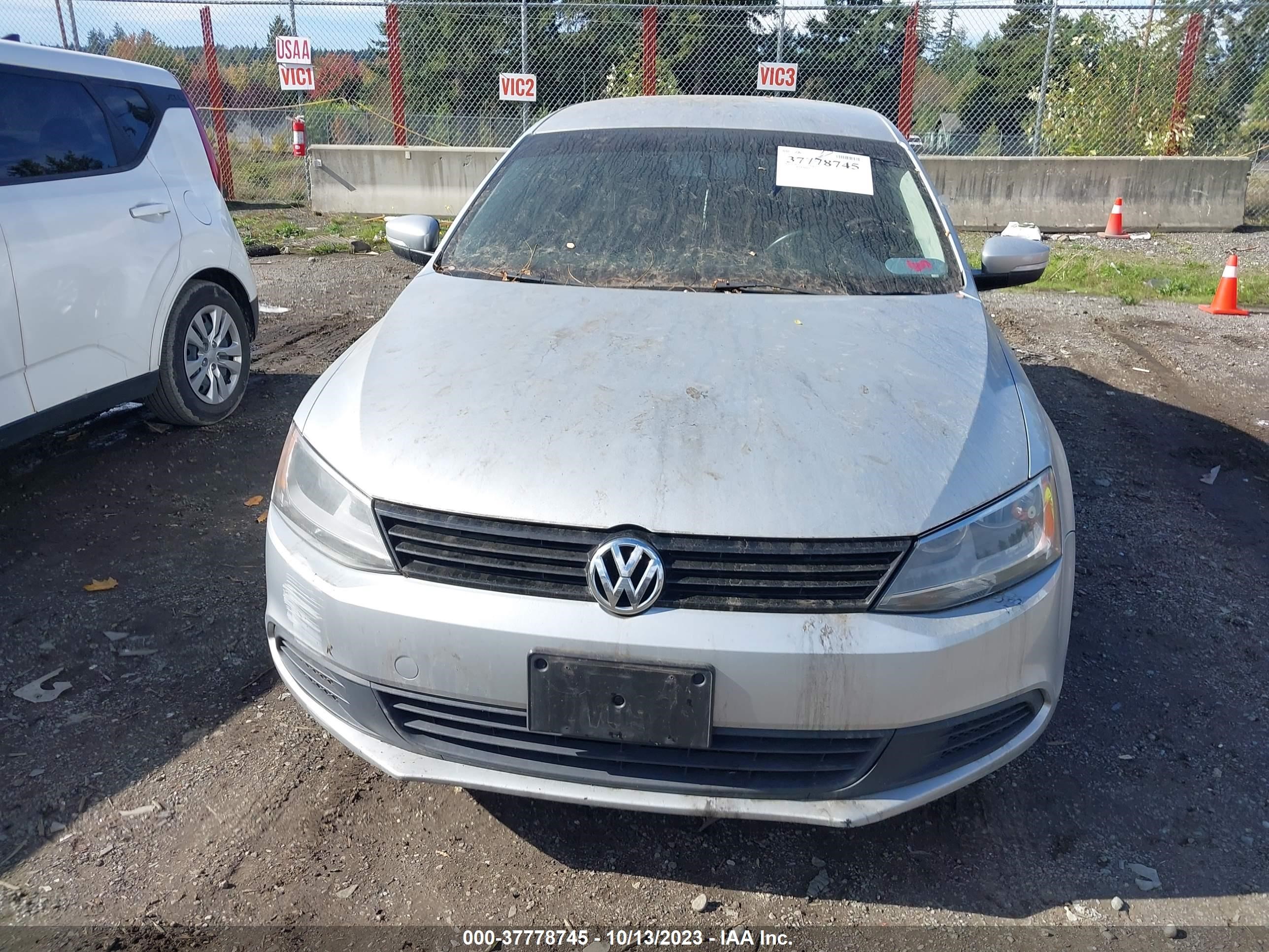 Photo 11 VIN: 3VWDP7AJ4CM306839 - VOLKSWAGEN JETTA 