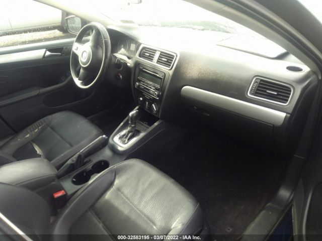 Photo 4 VIN: 3VWDP7AJ4DM215829 - VOLKSWAGEN JETTA SEDAN 