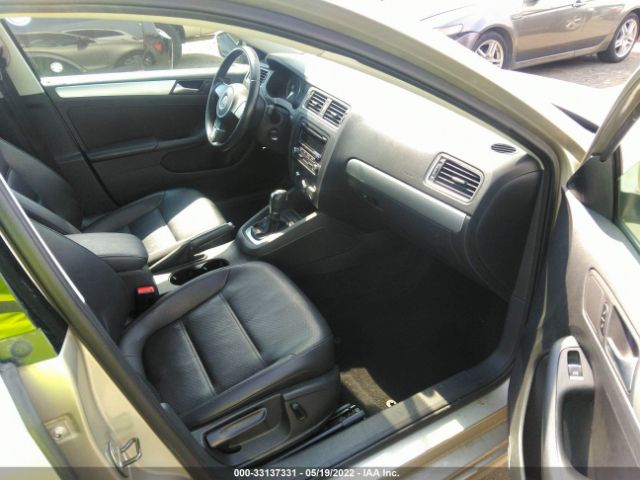 Photo 4 VIN: 3VWDP7AJ4DM243467 - VOLKSWAGEN JETTA SEDAN 