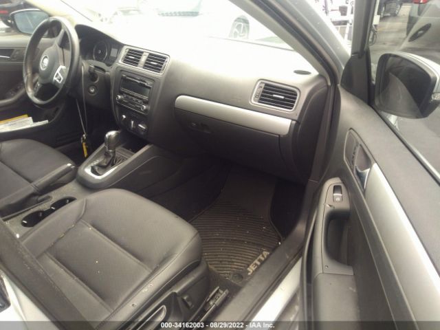 Photo 4 VIN: 3VWDP7AJ4DM367044 - VOLKSWAGEN JETTA SEDAN 