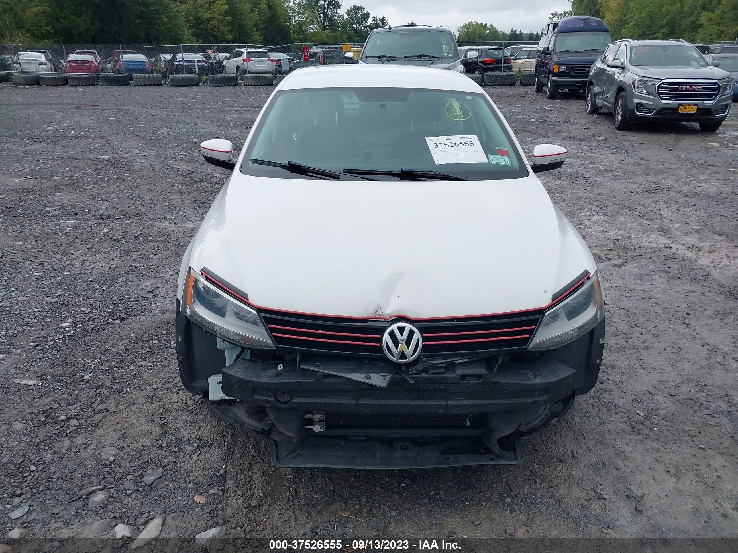 Photo 12 VIN: 3VWDP7AJ4DM407624 - VOLKSWAGEN JETTA 