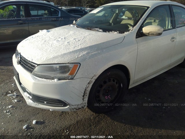 Photo 5 VIN: 3VWDP7AJ7CM460560 - VOLKSWAGEN JETTA 