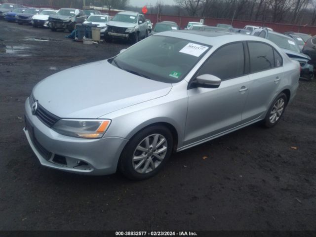 Photo 1 VIN: 3VWDP7AJ8CM120494 - VOLKSWAGEN JETTA 