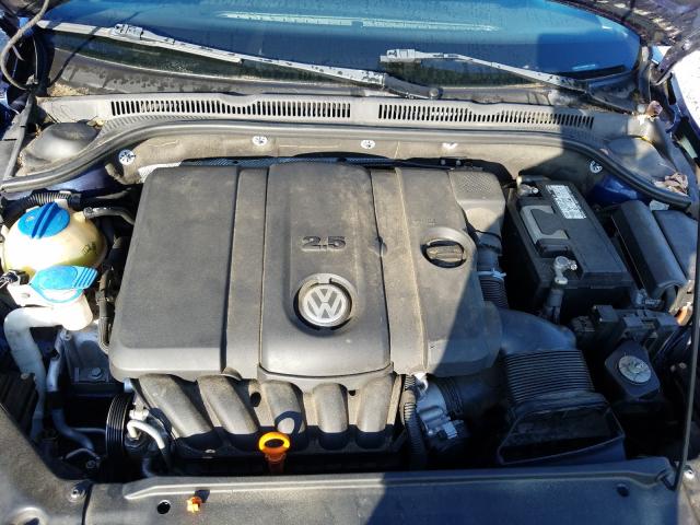 Photo 6 VIN: 3VWDP7AJ8DM417380 - VOLKSWAGEN JETTA 