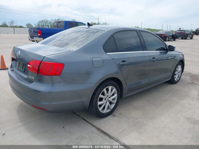 Photo 3 VIN: 3VWDP7AJ9DM307325 - VOLKSWAGEN JETTA 